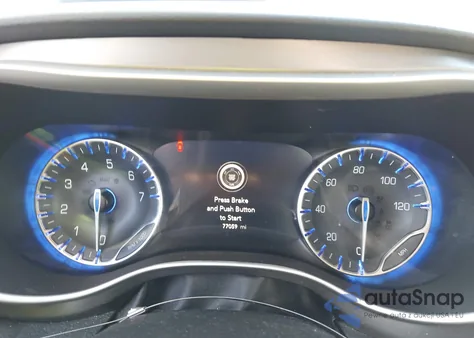 2022 Chrysler Pacifica Touring L z USA, uszkodzony, nr VIN 2C4RC1BG8NR128241